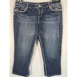 Maurices‎ Womens Blue Denim Embellished Capri Jeans Size 13 14 REG